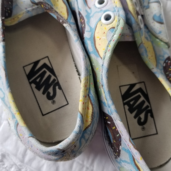 Vans Doughnuts Sneakers Size 7 EUC! - Picture 4 of 16